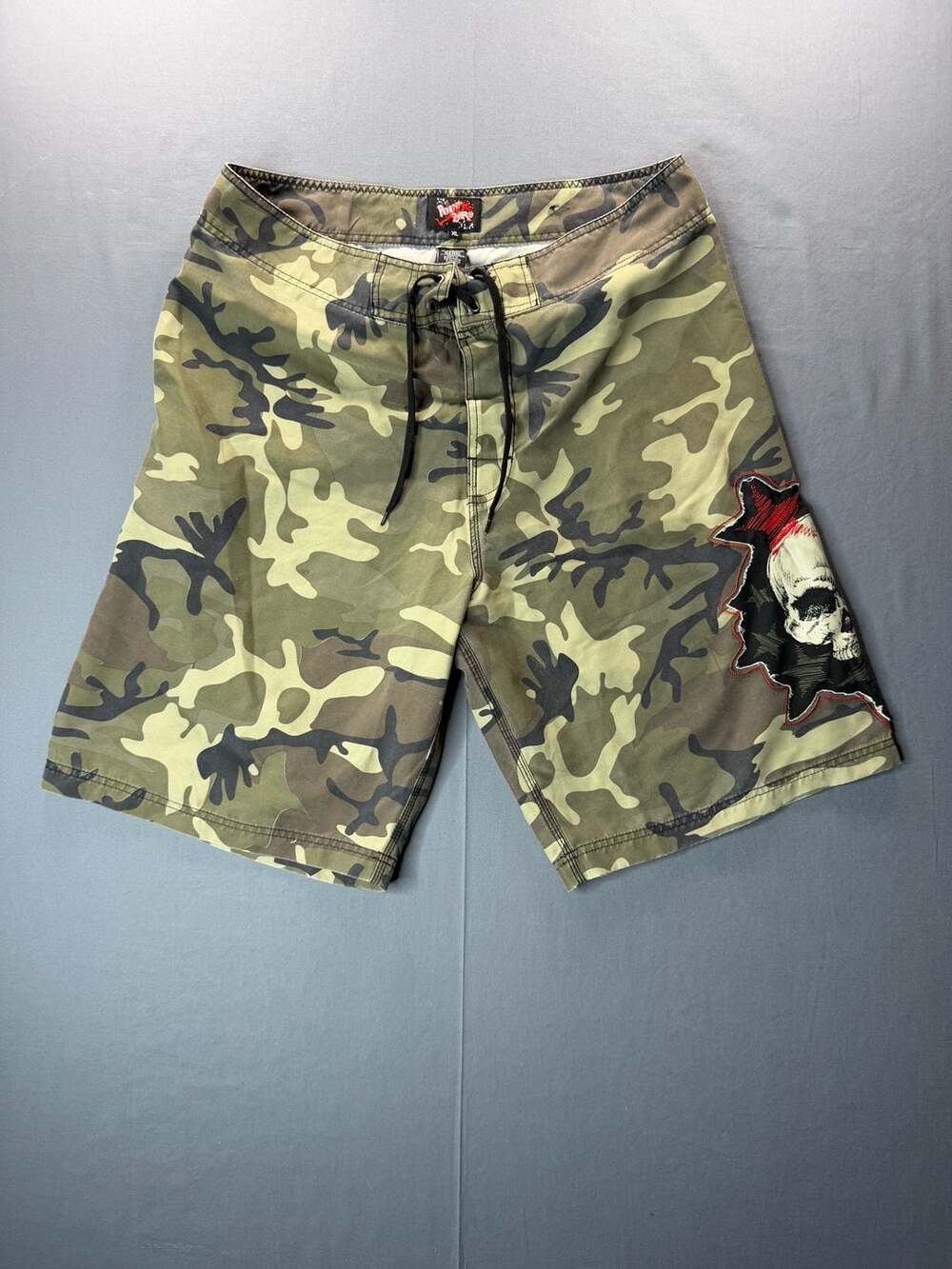 Vintage Y2K Point Zero Board Shorts XL Green Camo Skull Swim Trunks Surf